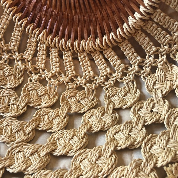 Vintage Macrame Toyo and Wooden Handle Purse - Picture 5 of 9